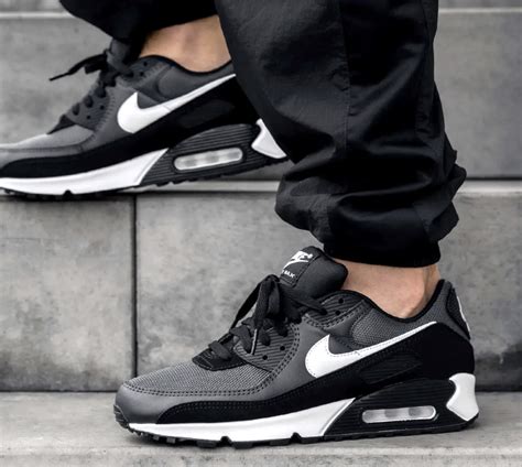 nike air max sneakers for men